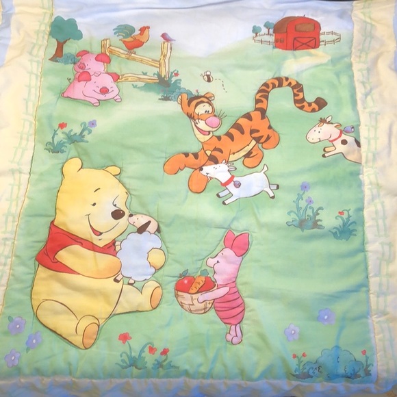VTG Winnie the Pooh Baby Quilt